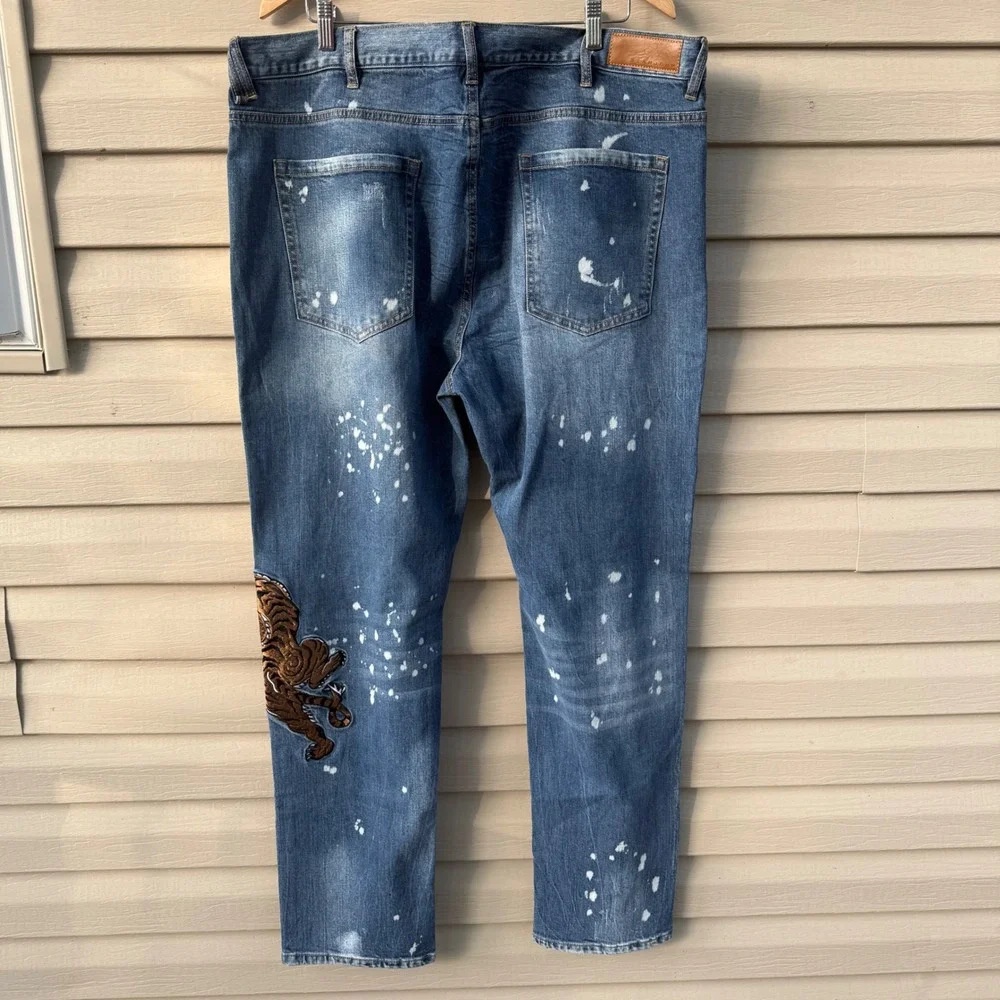 Sean John Mens 40 Tapered Stretch Jeans Tiger Embroidery Paint Splatter